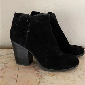 Black heeled booties